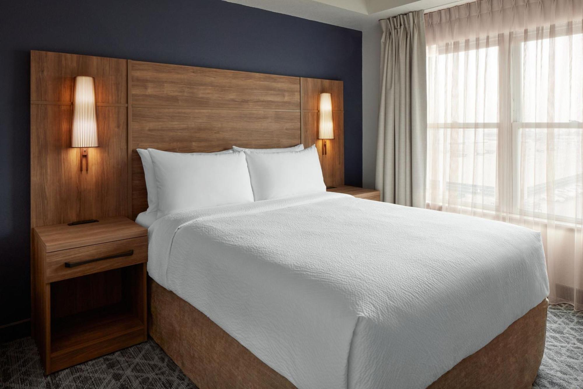 Residence Inn By Marriott Mississauga-Airport Corporate Centre West Exterior photo