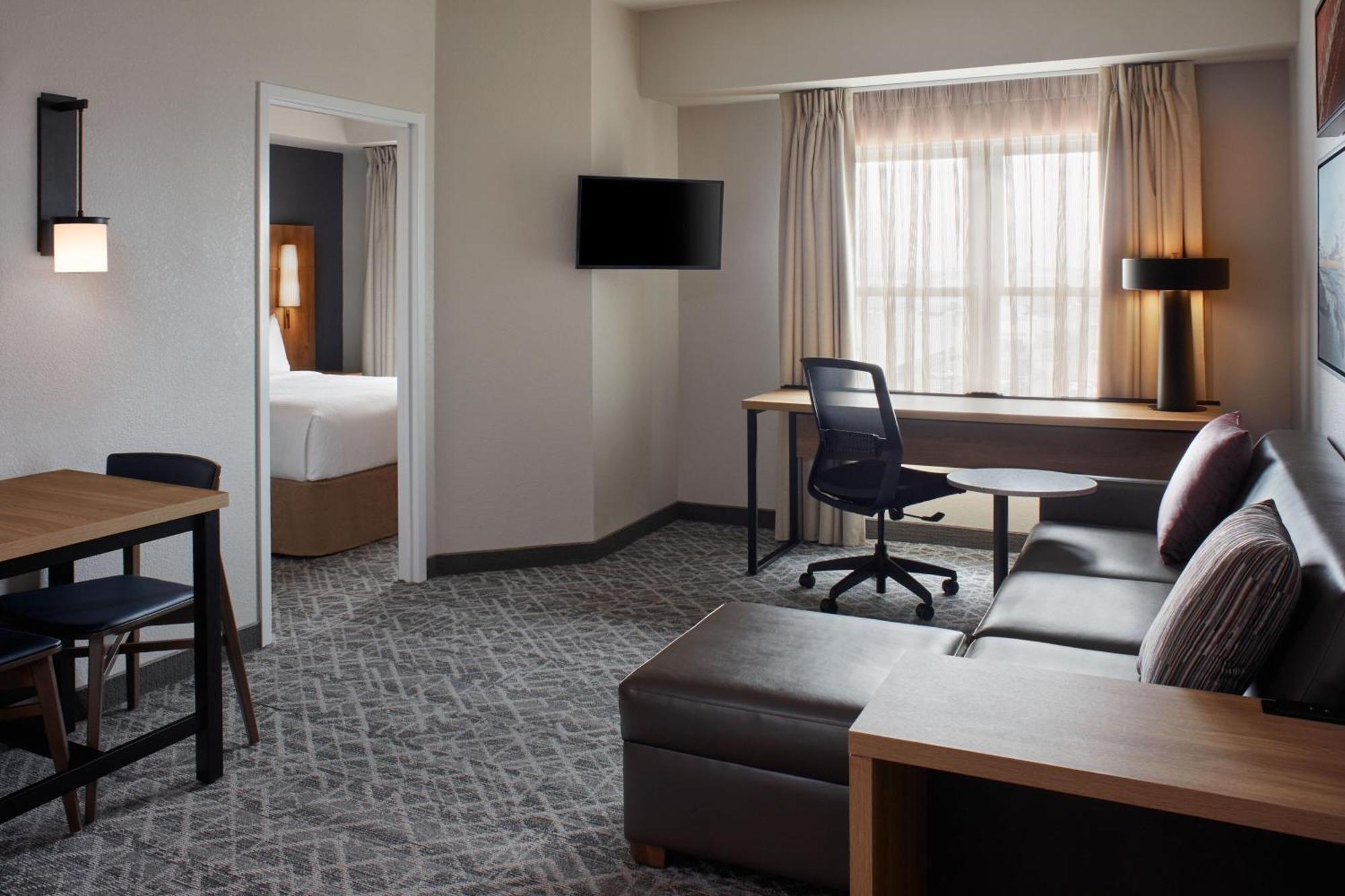 Residence Inn By Marriott Mississauga-Airport Corporate Centre West Exterior photo