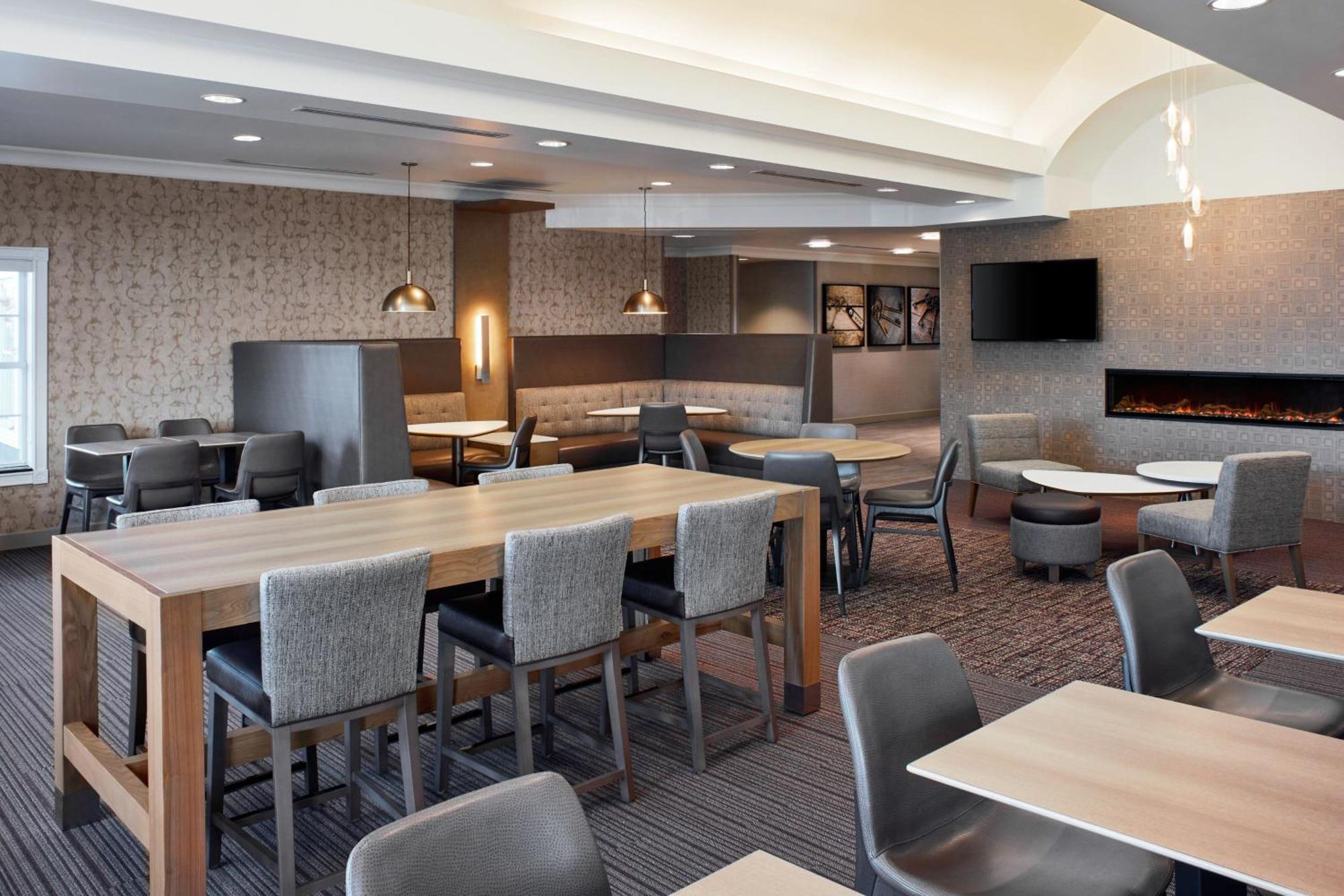 Residence Inn By Marriott Mississauga-Airport Corporate Centre West Exterior photo