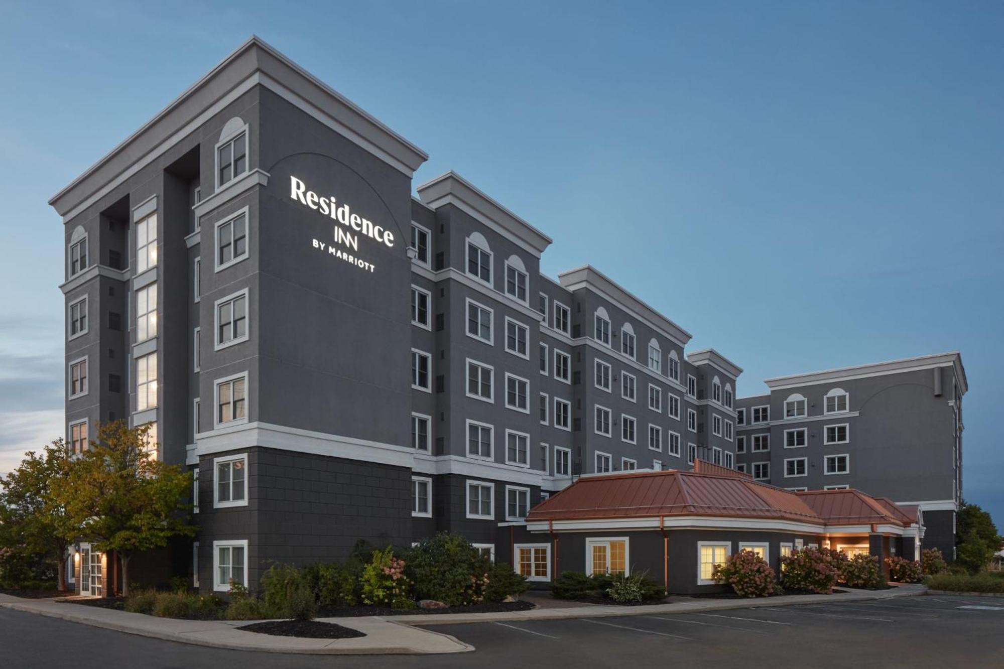 Residence Inn By Marriott Mississauga-Airport Corporate Centre West Exterior photo