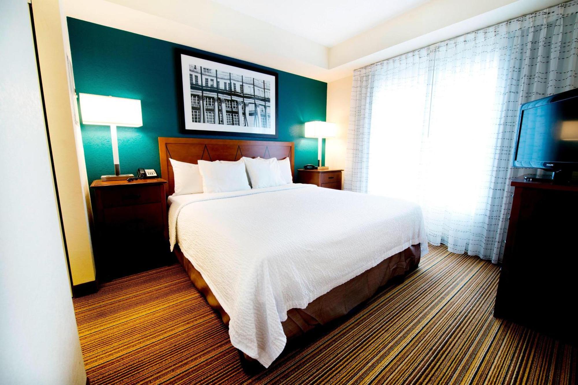 Residence Inn By Marriott Mississauga-Airport Corporate Centre West Exterior photo